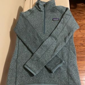 Men’s Patagonia pullover. XS